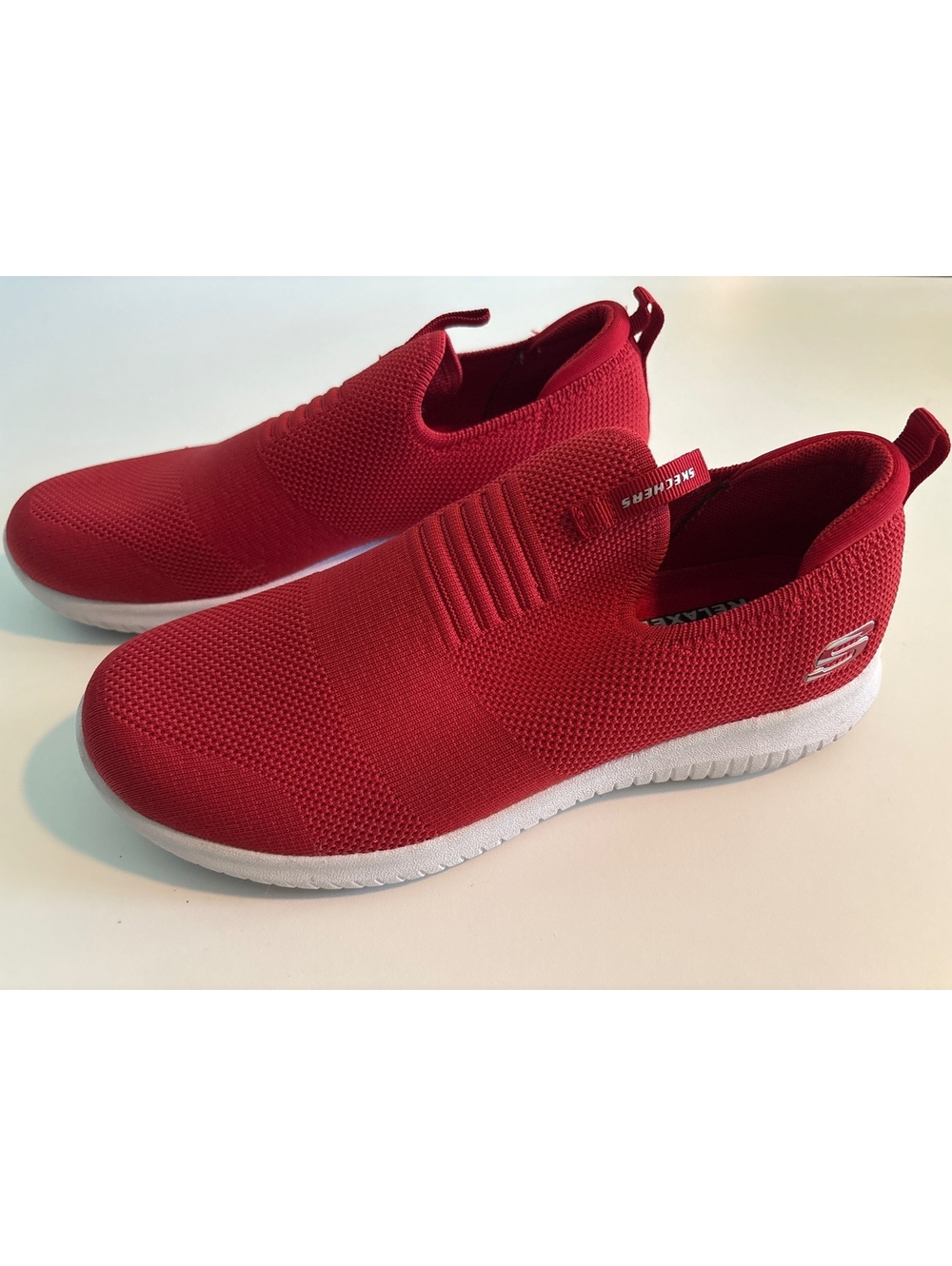 Women’s Slip on Skechers, Red, Women’s 9.5
